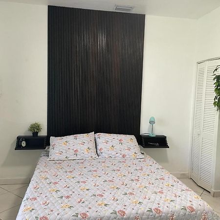 Private Suite Next To Calle Ocho マイアミ エクステリア 写真