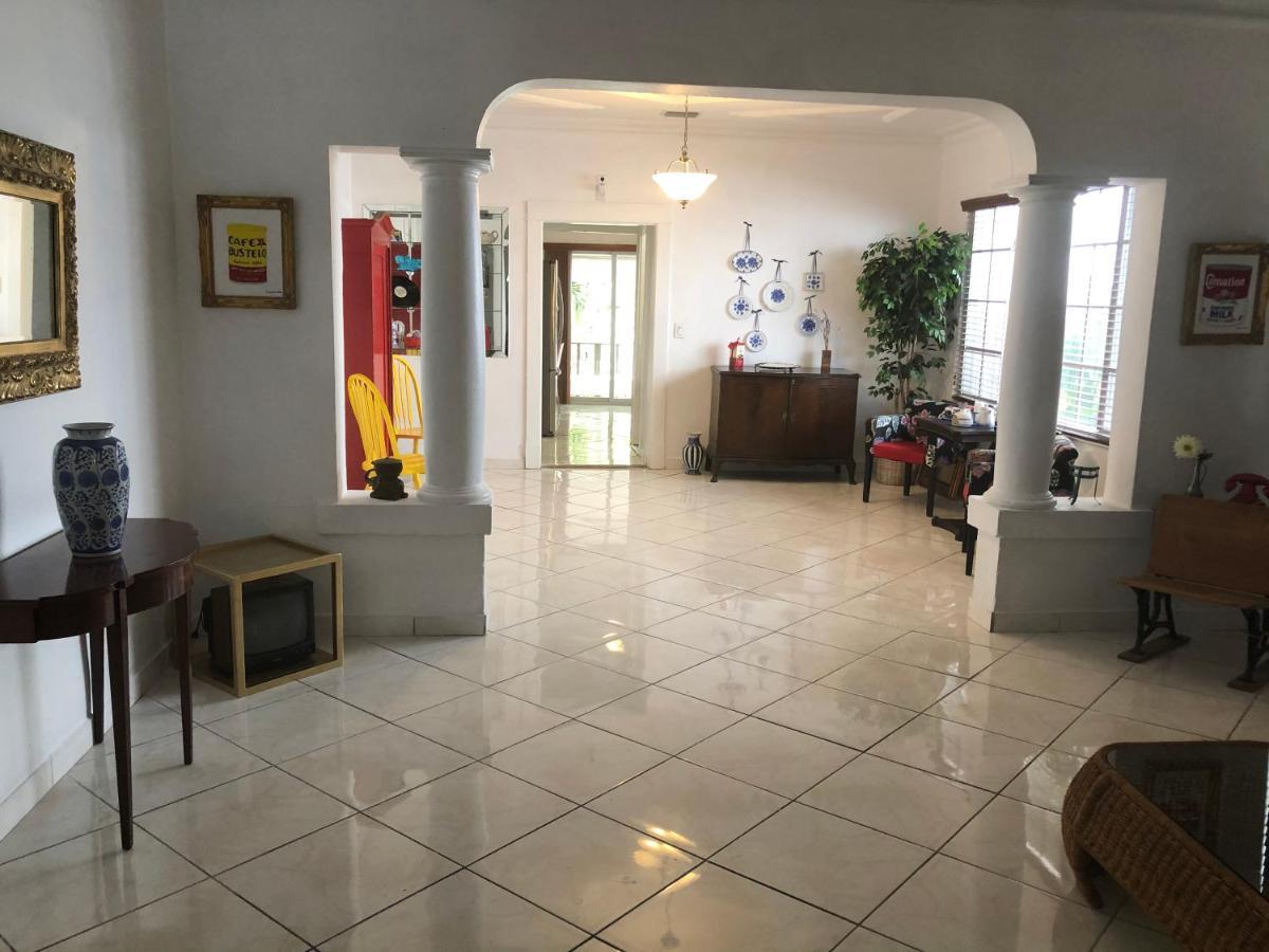 Private Suite Next To Calle Ocho マイアミ エクステリア 写真