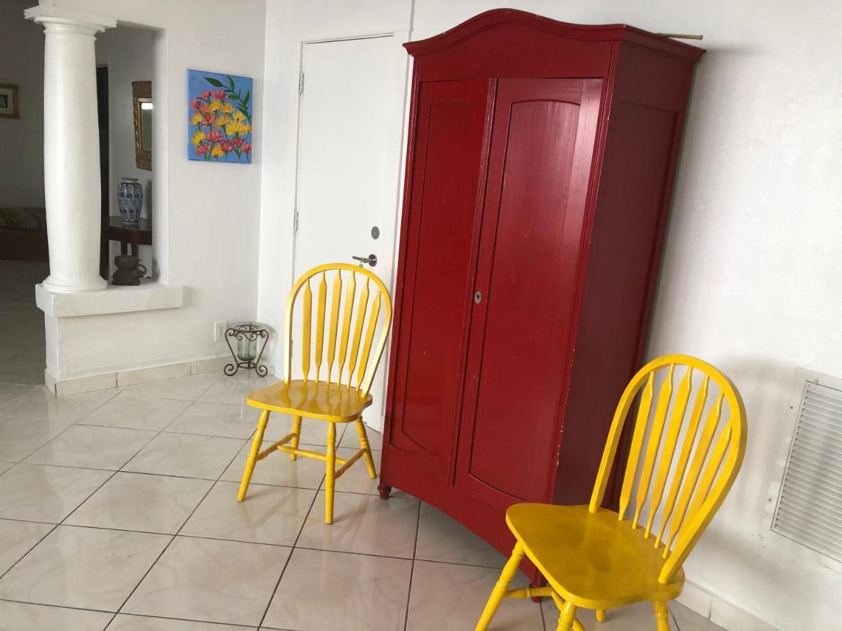 Private Suite Next To Calle Ocho マイアミ エクステリア 写真