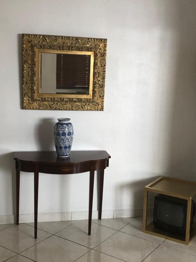 Private Suite Next To Calle Ocho マイアミ エクステリア 写真