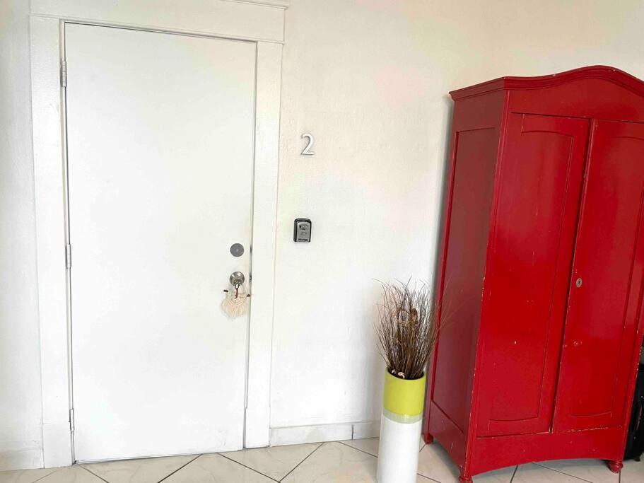 Private Suite Next To Calle Ocho マイアミ エクステリア 写真