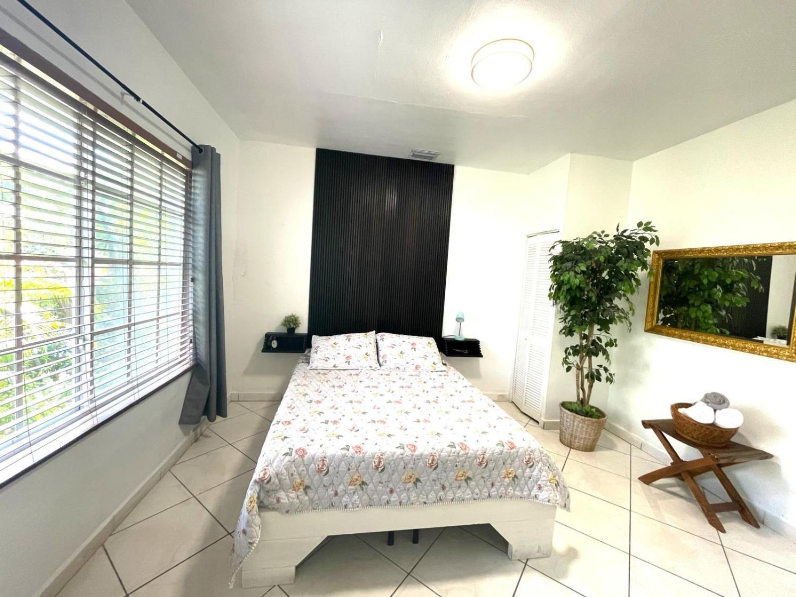Private Suite Next To Calle Ocho マイアミ エクステリア 写真